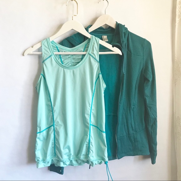 Lucy Athletic Scrunched Racerback Aqua Top - Picture 7 of 8
